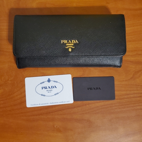 Prada wallet - Picture 2 of 10